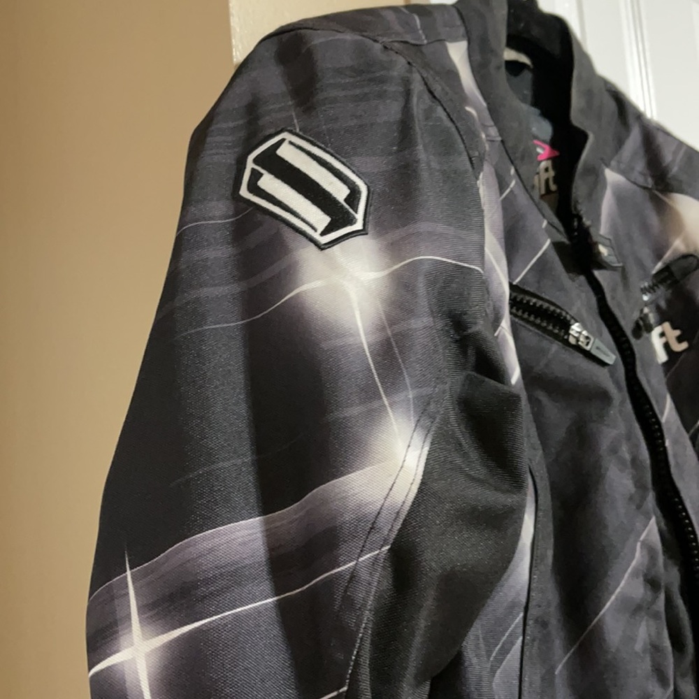 Women’s Shift Riding Jacket - Picture 3 of 4